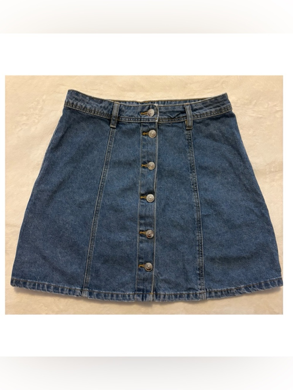 🧵💙 H&M Button Front Denim Mini Skirt 💙🧵